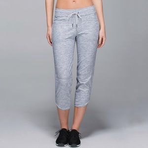 Lululemon | Keep It Cool Crop in Heathered Space Dyed Gris‎ Size 8